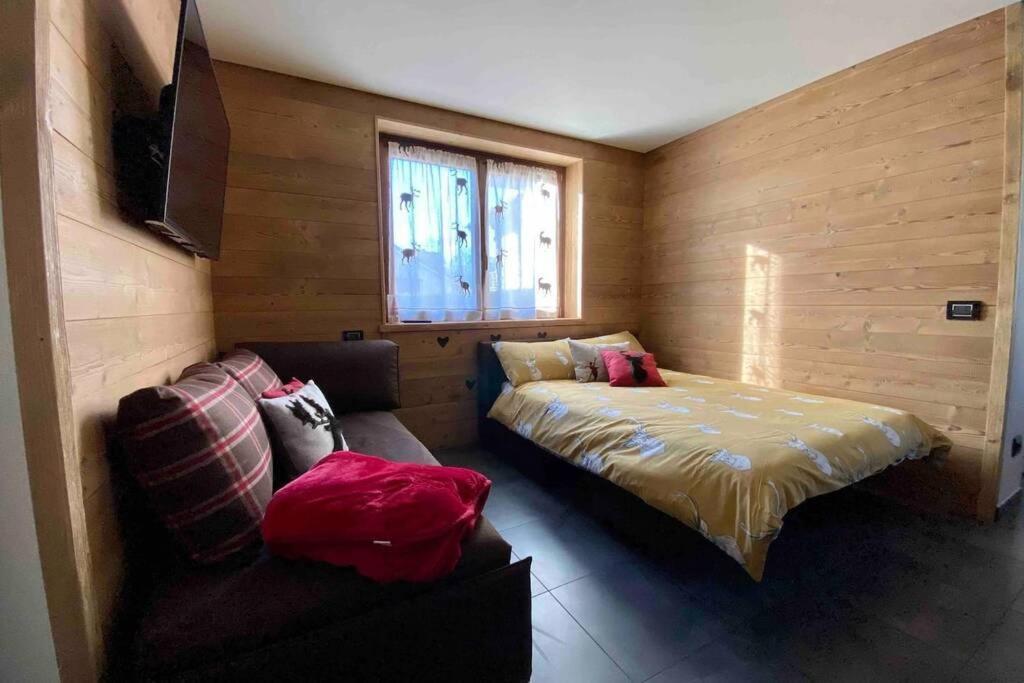 La Petite Maison D'Erika Аоста Экстерьер фото